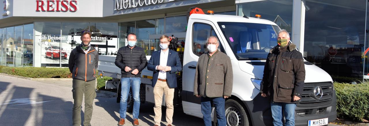 Neuer Klein-LKW für die Kanalanlagen in der Stadt