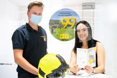 COVID-19 schmälert Feuerwehr-Budget - bank99 unterstützt Feuerwehren mit 10 Euro je Mitgliedskonto