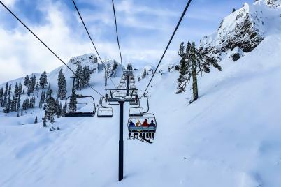 Köstinger: „Kein Verständnis für ‚schwarze Schafe‘ in Wintersport-Gebieten“