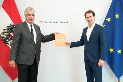 PRAEVENIRE Präsident Schelling übergibt Weißbuch an Bundeskanzler Kurz