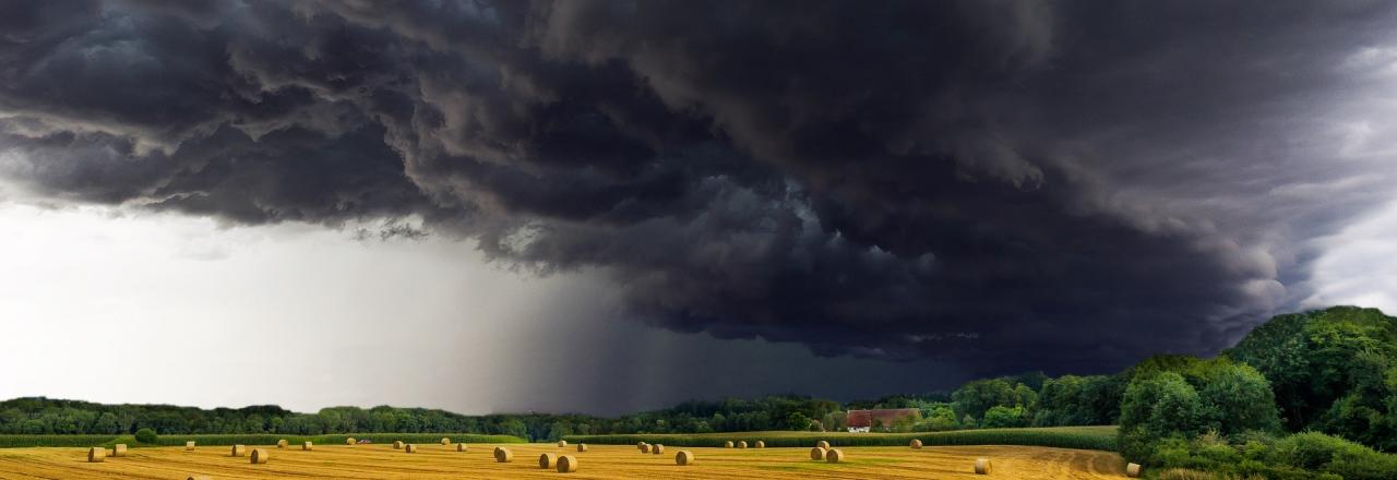 Schwere Unwetter forderten 1100 Einsatzkräfte