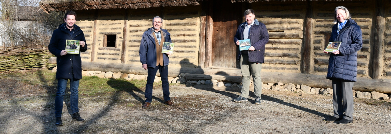 Museumsverein zu Besuch im MAMUZ Schloss Asparn/Zaya