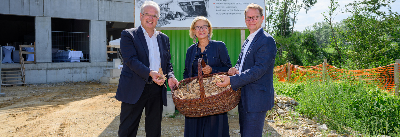 Baustellenbegehung beim Biomasseheizkraftwerk in Krems