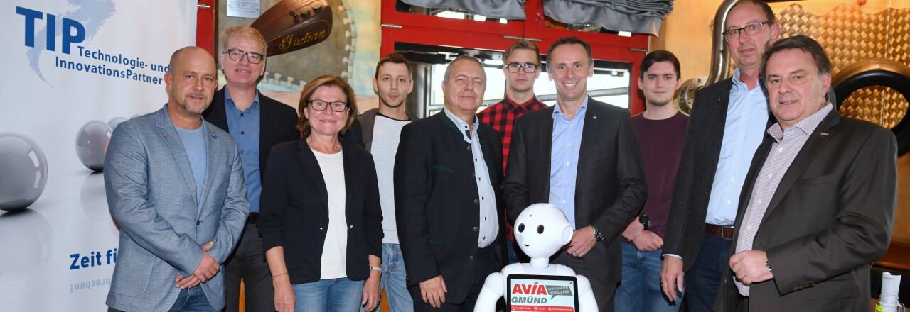 Roboter PIPELINO bringt die Digitalisierung an den Tisch