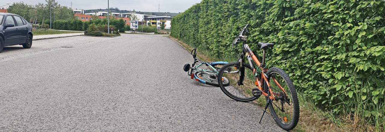 Schwerer Verkehrsunfall zwischen Lkw und Radfahrerin