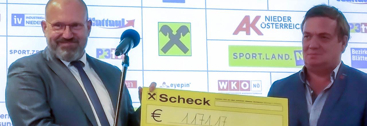 Knapp 1.200 Euro-Spende für Hilfswerk Niederösterreich