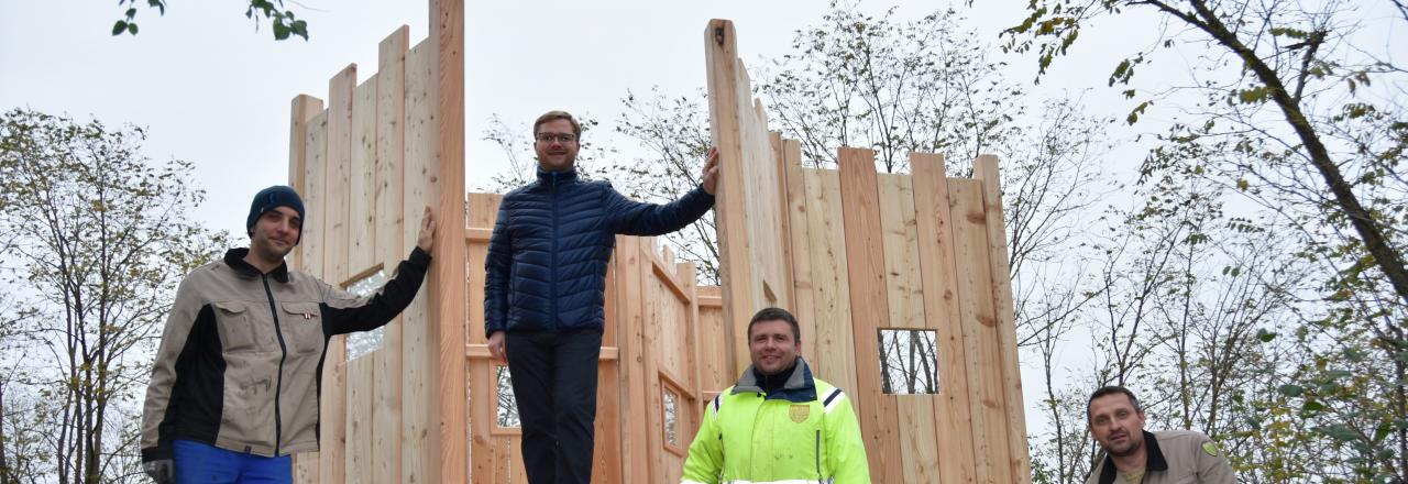 Neue Spielgeräte für den Spielplatz Rodelhügel