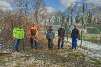 Sanierung des Fußballplatzes Riedenthal startet