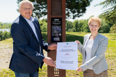 DONAU Versicherung übernimmt Baumpatenschaft für die Kiefer