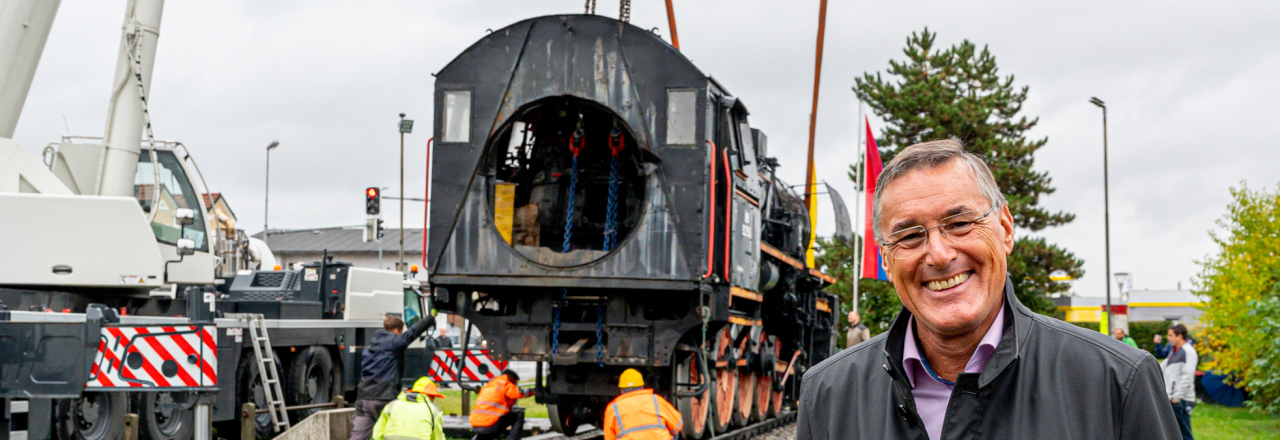 Errichtung einer Überdachung und Sanierung der Denkmallokomotive