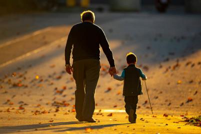 Reden Sie mit Kindern und Jugendlichen und hören Sie ihnen zu!