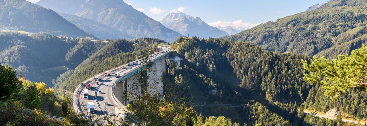 Alpenvereine fordern Verkehrswende für den Alpenraum