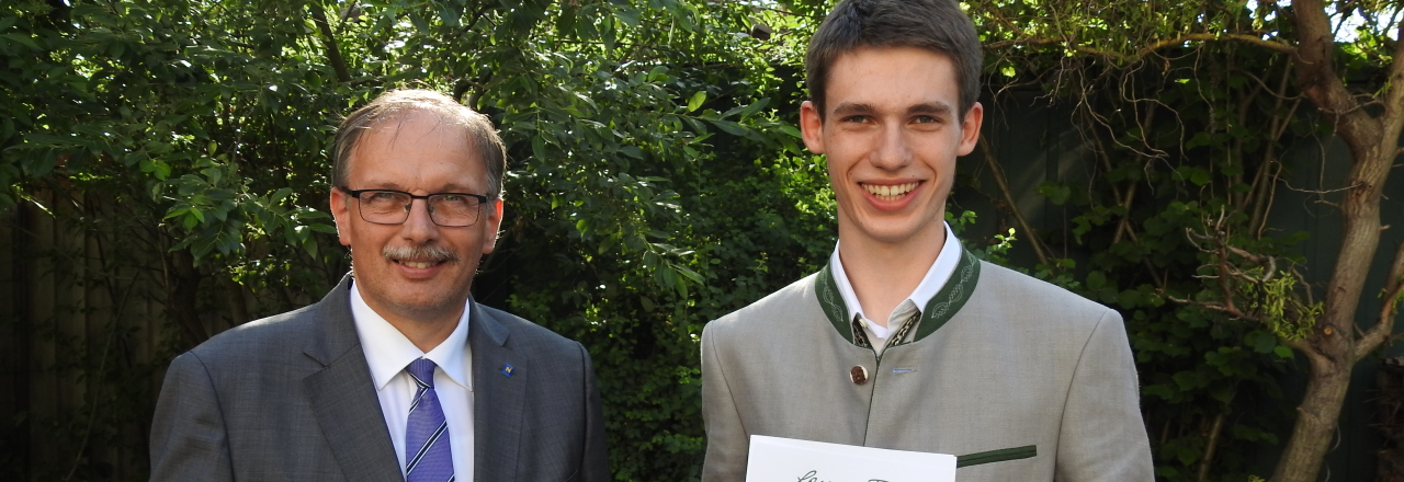 Thomas Loicht erhielt Stipendium für hervorragende Leistung