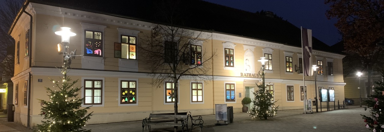 Wolkersdorfer Rathaus wird zum Adventkalender