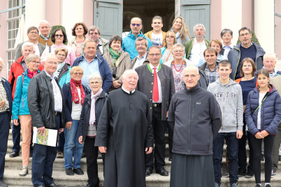 Gratulation zum 80er an Ehrenbürger Pfarrer i.R. P. Godhalm Gleiß