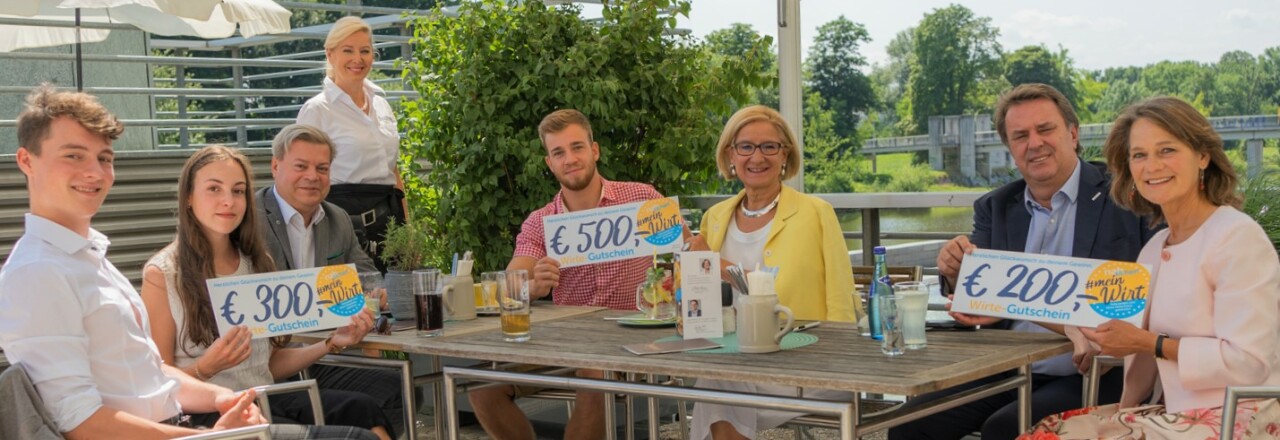 VPNÖ und WBNÖ haben mehr als 600 Gutscheine für die blau-gelbe Gastronomie verlost