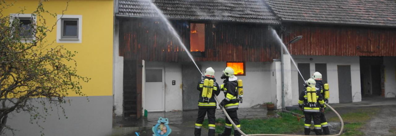 Großes Lob ergeht an die örtlich zuständige Feuerwehr