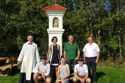 Marterlsegnung bei Familie Rohrer in Schalladorf