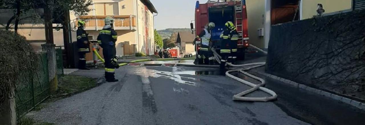 Technischer Defekt am Traktor verursachte Brand im Stall