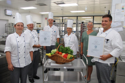Zertifikat für gut organisierte Großküchen erzielte die Küche des Landesklinikums eine absolute Bestnote
