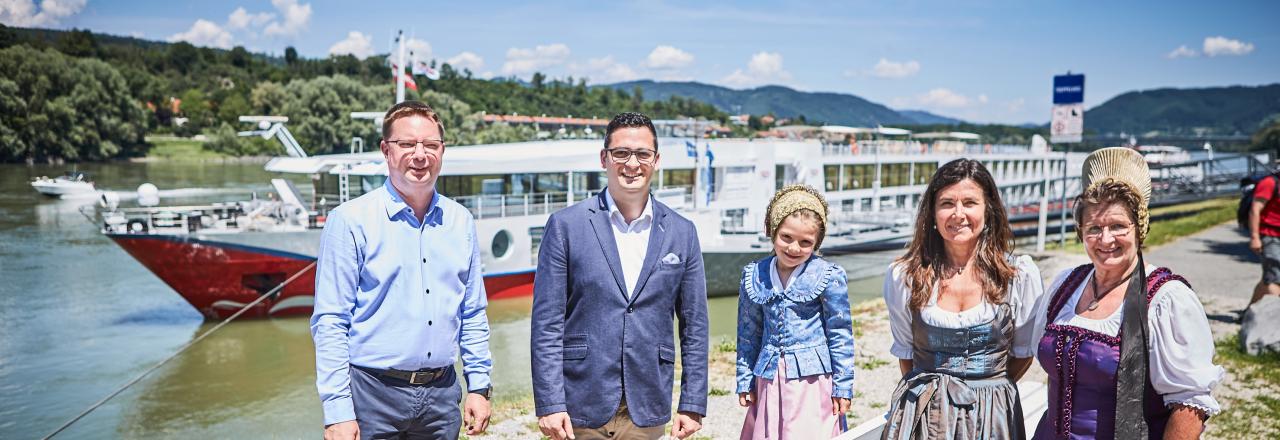 Die ersten deutschen Schiffsgäste in Melk