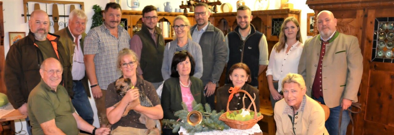 Jäger treffen sich regelmäßig am Stammtisch in Bisamberg