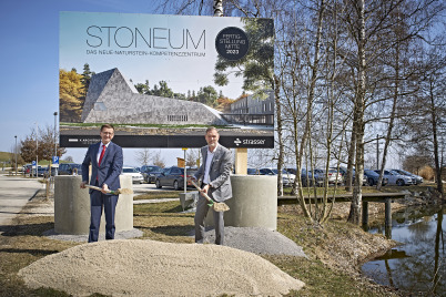 Strasser Steine investiert 23 Millionen Euro in Produktionsausbau und Naturstein-Kompetenzzentrum „Stoneum“