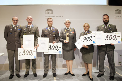 Soldaten des Bundesheeres im Parlament ausgezeichnet