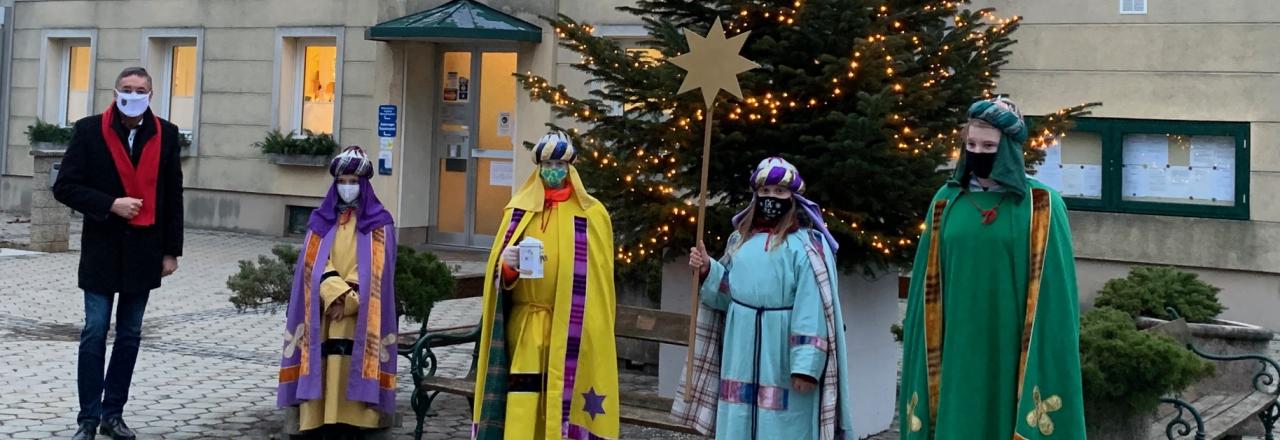 Die Sternsinger am Gemeindeamt