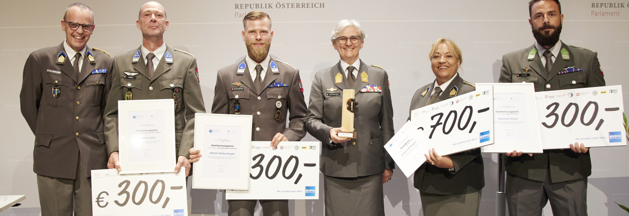 Soldaten des Bundesheeres im Parlament ausgezeichnet