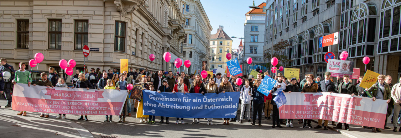 2500 Teilnehmer beim Marsch fürs Leben 2021 in Wien