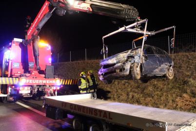 Verkehrsunfall mit Menschenrettung – A5 Nordautobahn Richtungsfahrbahn Wien