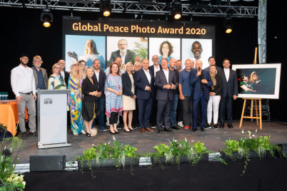 Sasan Moayyedi  für das „Friedensbild des Jahres“ ausgezeichnet