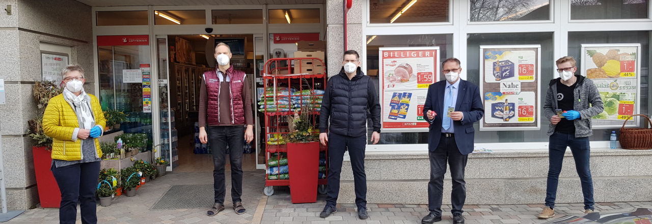 Österreichische Volkspartei Nappersdorf – Kammersdorf verteilte Ostereier vorm Nahversorger