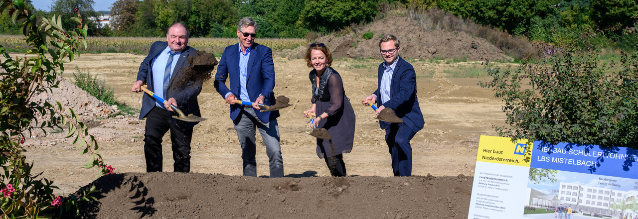 Spatenstich für neues Schülerheim der Landesberufsschule Mistelbach